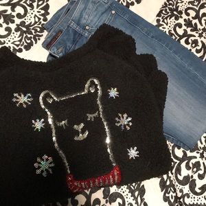 Adorable Holiday Sweater ❄️